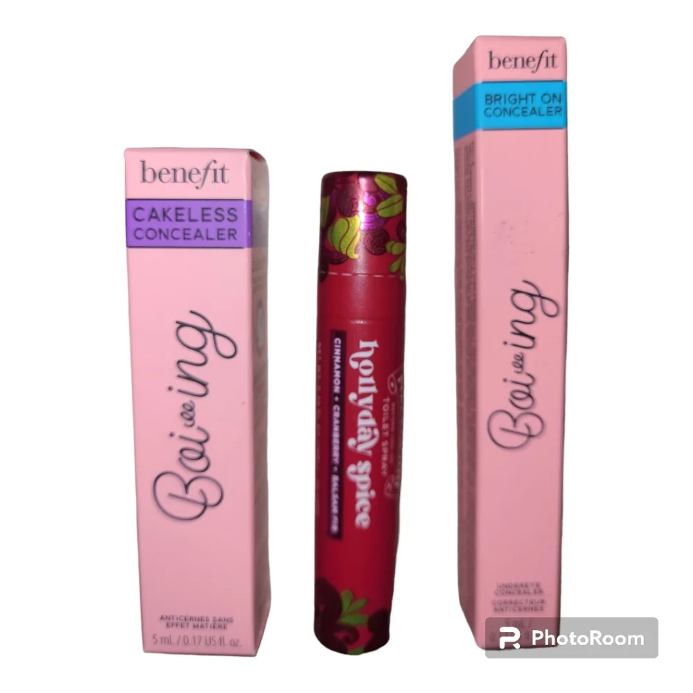 Makeup Bundle Benefit Boiing Concealer s and room spray too!